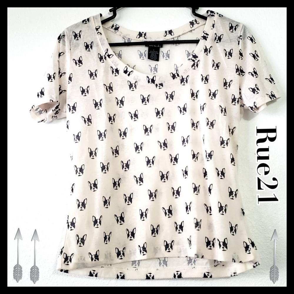 ♥️ $  (3/$15) Rue21:Size:L/ Cream Crop Top with Dog Print